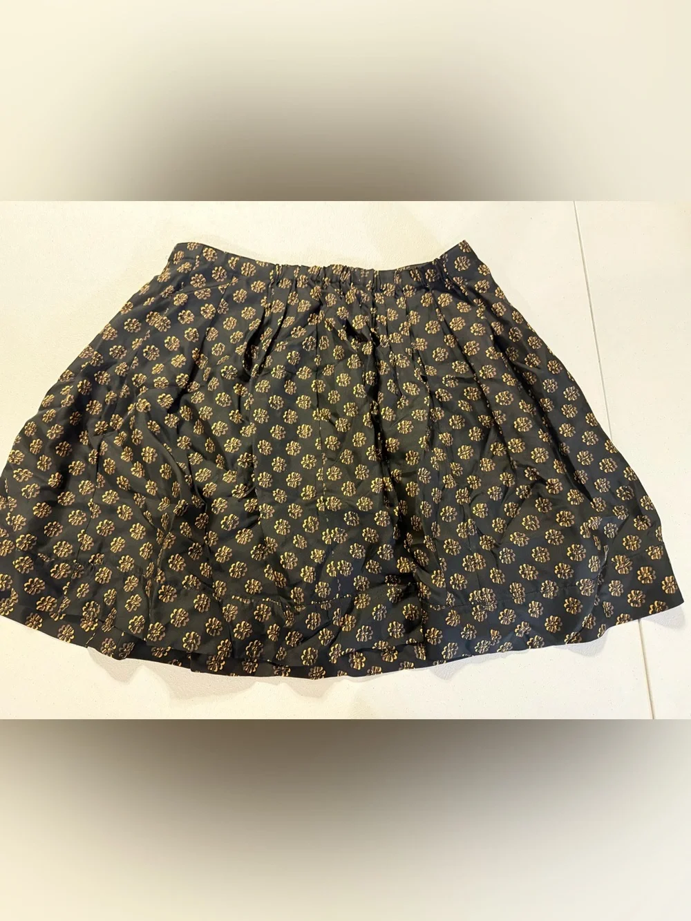 DKNY Skirt Silk Women's Size 2 Career Floral Pleated Above Knee Mini Oversized